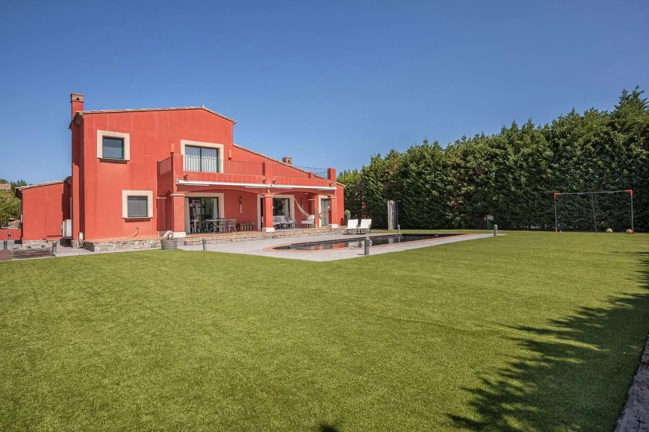 Flateli Peralada Villa