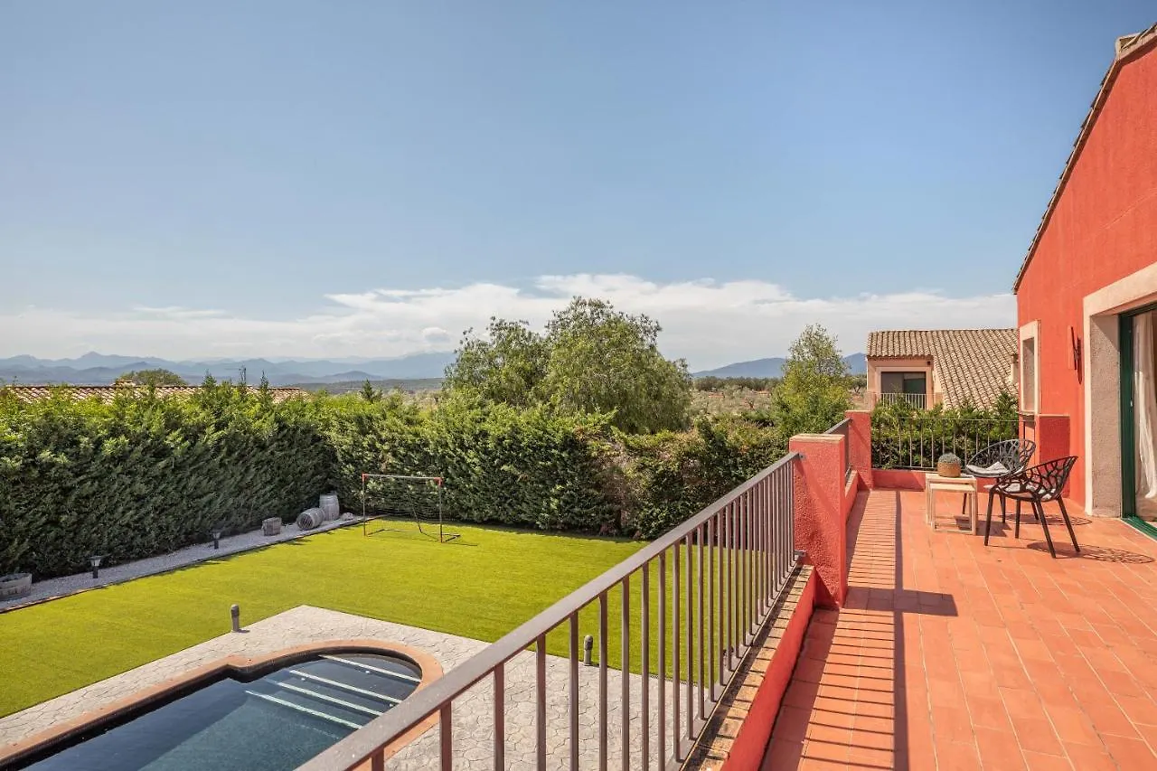 Flateli Peralada Villa